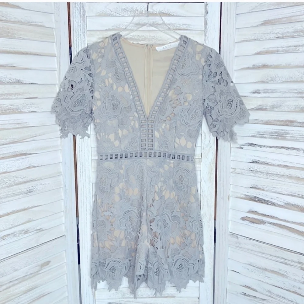 ASTR the Label Lace Romper Small Gray LNC - Picture 3 of 11